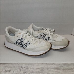 GUC Women’s New Balance 237’s, leopard print size 8